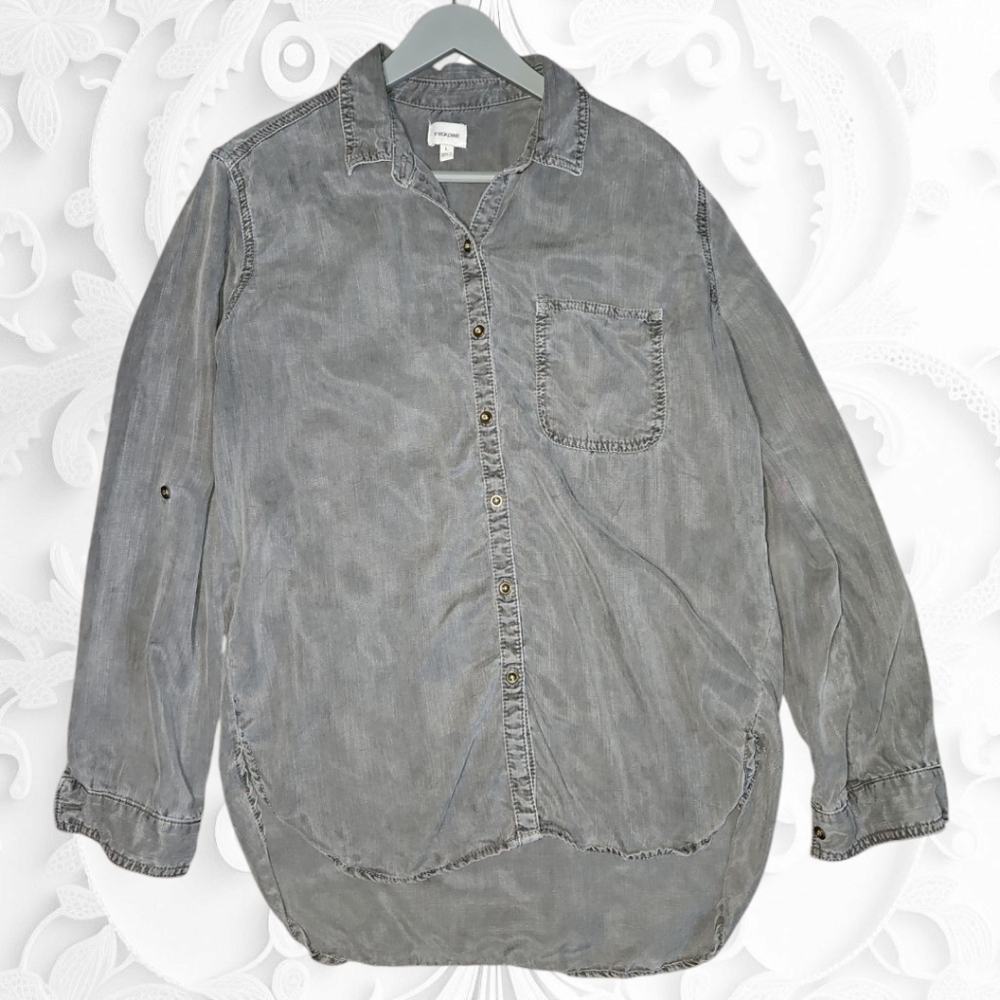 Sneak Peek Gray Button-Up‎ Shirt Large